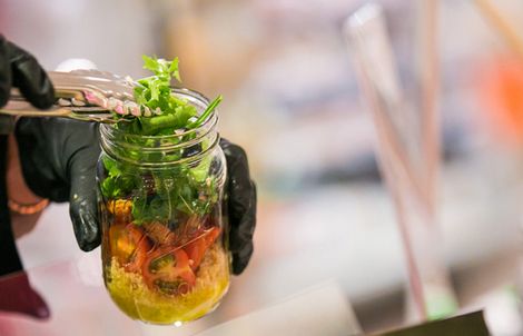 5 gezonde meeneemmaaltijden voor de drukke vrouw