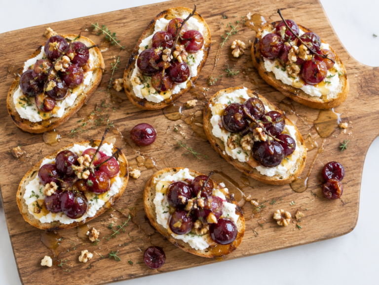 Crostini met ricotta en geroosterde druiven