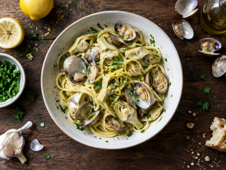 Linguine met venusschelpen en artisjokken
