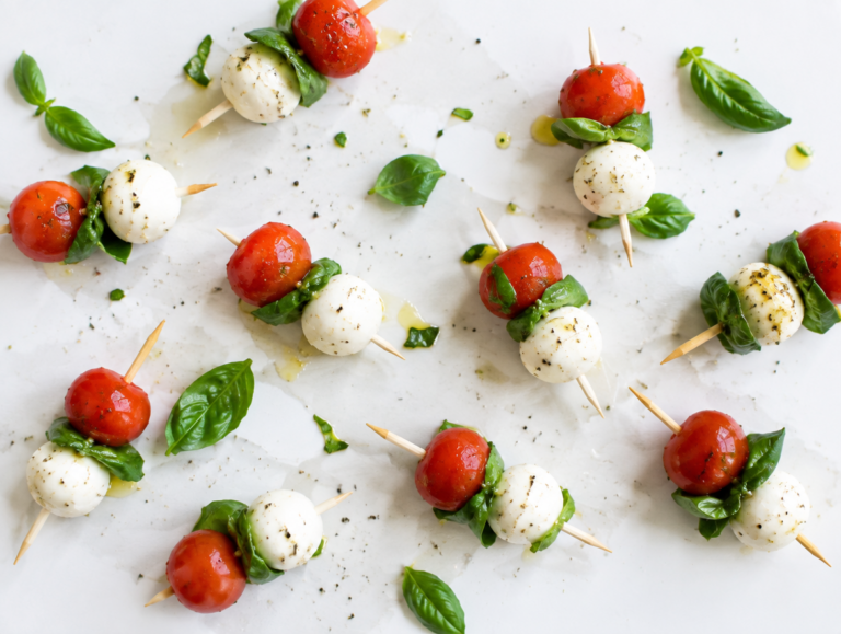 Mozzarella-tomatenspiesjes